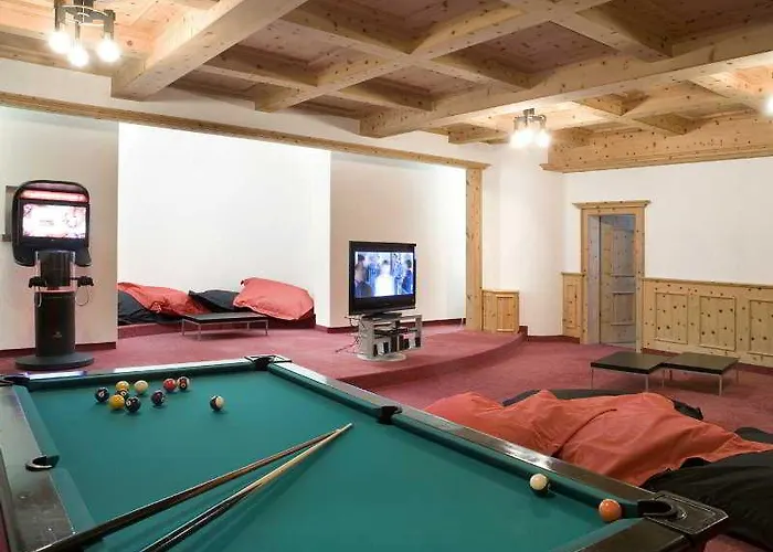 Strela By Mountain מלון