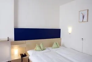 Strela By Mountain מלון